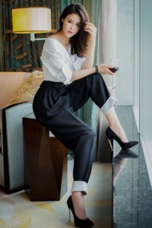 二级黄色