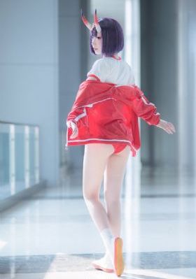 波多野结衣欲乱上班族
